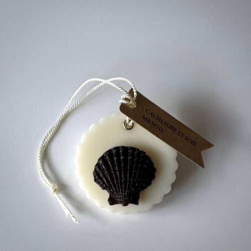 Médaillon cachemire et soie