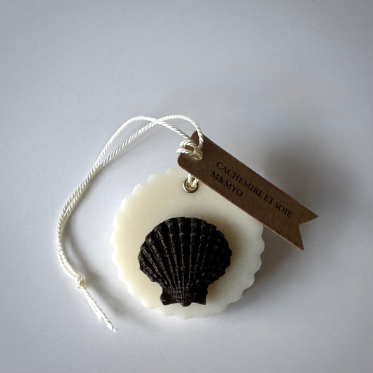 Médaillon cachemire et soie